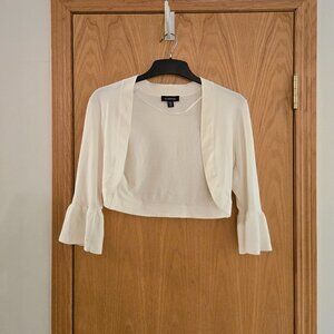 LE CHATEAU sz small white bolero